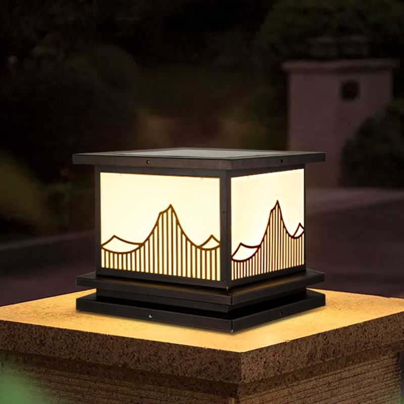 Creative Pillar Light Modern LED Solar Lighting Fixture for Backyard