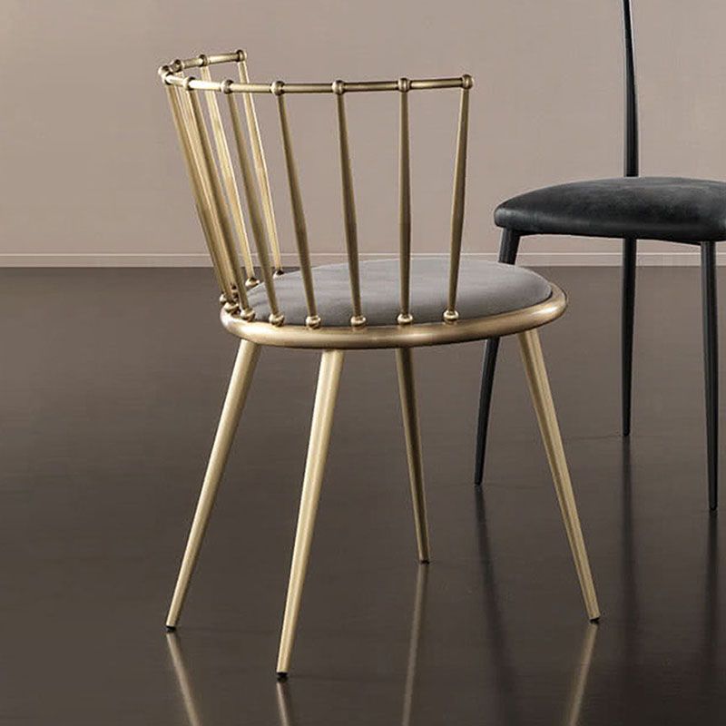Les chaises latérales arrière sans bras Windsor de style scandinave ont tapissé des chaises de salle à manger
