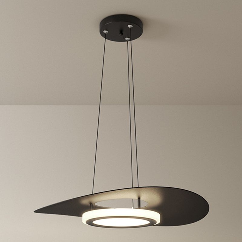 Lámpara de aluminio con lámpara LED moderna con estilo de aluminio.