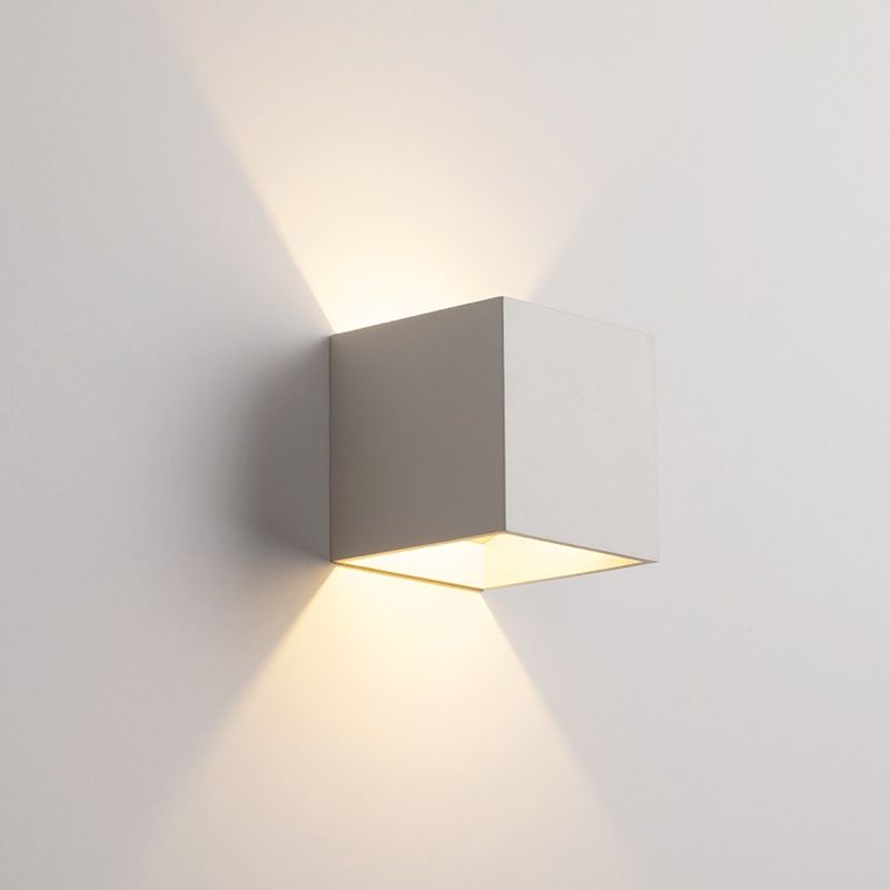 Square Shade Metal Wall Sconce Modern Style 2 Lights Wall Mount Light Fixture