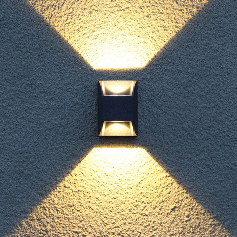 Polygon Shape Wall Light Modern Style Metal 2 Lights Sconce in Black