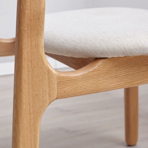 Sedia sala da pranzo scandinava in legno massiccio.