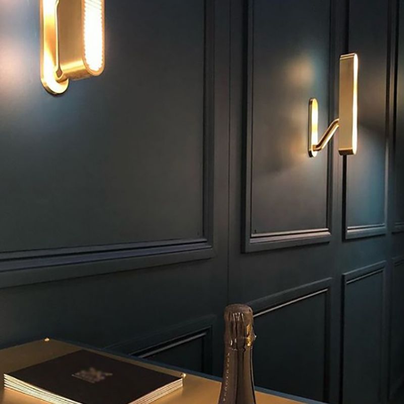Modern Style Brass Wall Light Oval Shape Gold LED Wall Sconce for Living Room