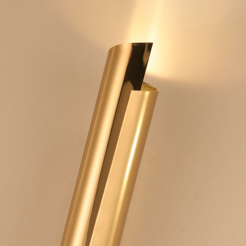 Lámpara de pared curva de pared Simplicidad posmoderna Lámpara de montaje de pared de acero inoxidable para sala de estar