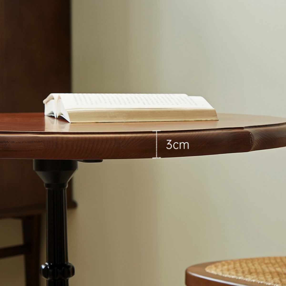 Round Solid Wood Dining Table Indoor Iron Pedestal Dining Table