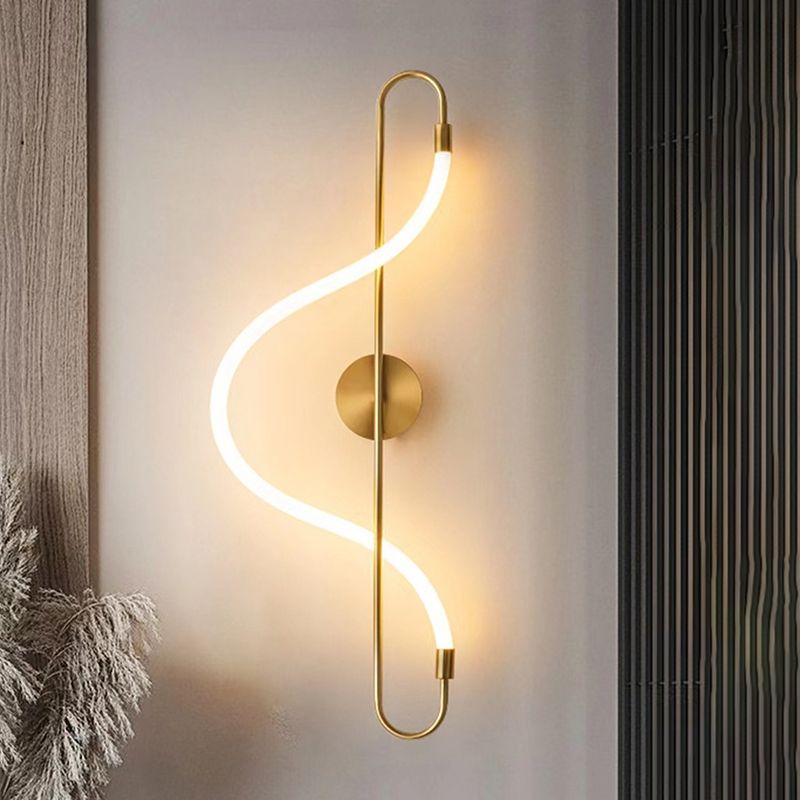 Linear Shape Metal Wall Light Modern Style 1-Light Wall Mount Lighting in Gold