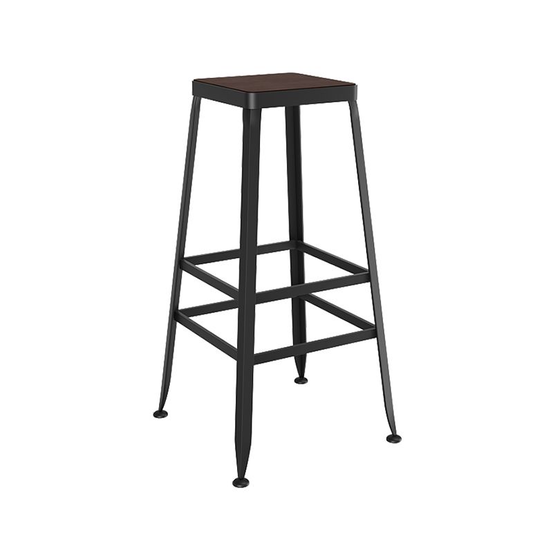 Taburete de bar interior de madera maciza de metal contemporáneo con respaldo