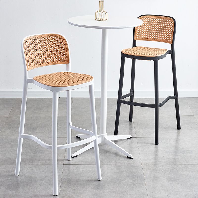 Scandinavian Low Back Plastic Counter Stool Rectangle Seat Plastic Furniture