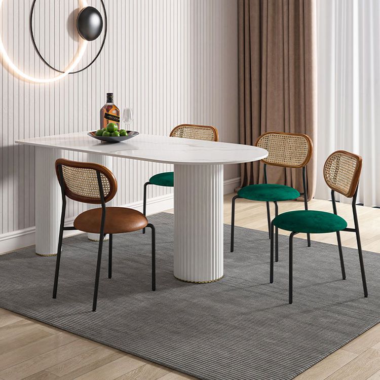 Metall zeitgenössische freie Form eines Esstischs Sintered Stone Tisch für Zuhause