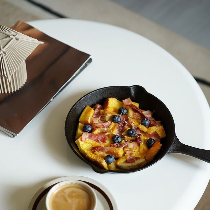 Contemporary Oval Soli Wood Coffee Table with 4 Legs Cocktail Table