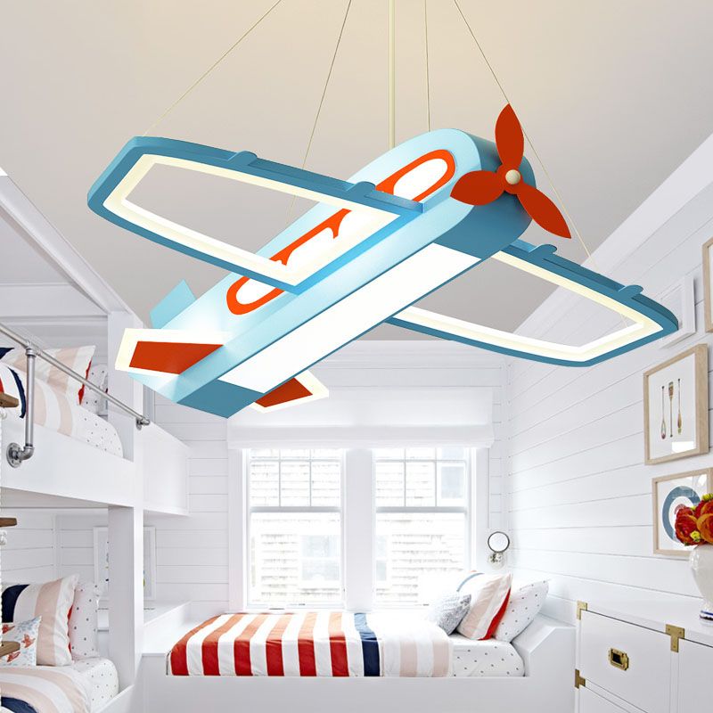Blauw vliegtuig hangende kroonluchter metaal en acrylkinderen led hangend plafondlicht in warm/wit licht
