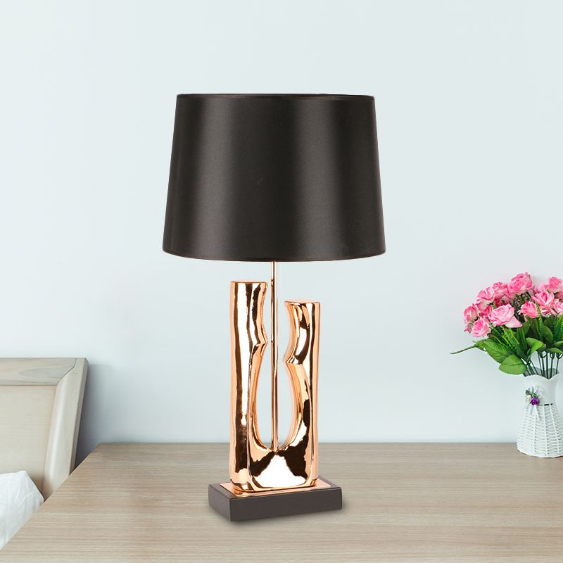 Barrel Fabric Table Light Contemporary 1 Head Black Finish Creative Desk Lamp for Bedroom