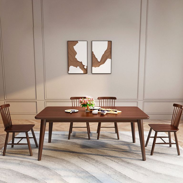 Modern Brown Rubberwood Top Dining Table with 4 Solid Wood Legs