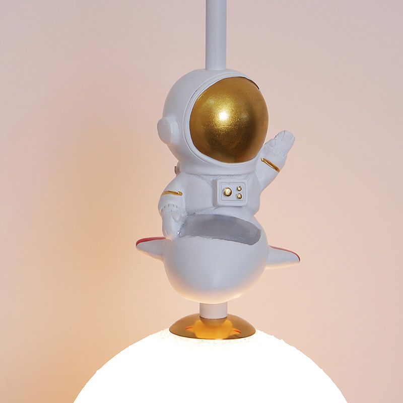 1-Light Bedroom Resin Wall Lighting Contemporary Globe Sconce Light in Gold