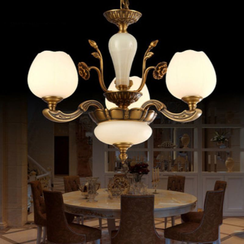 Traditionele knopvormige hangende lamp 3/6 lichten Frosted wit glas kroonluchter in messing