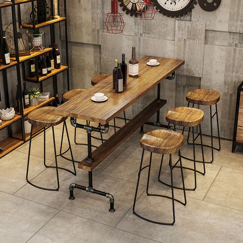 Sgabello da bar in ferro nero in stile industriale contropiede in legno con sedile a sella