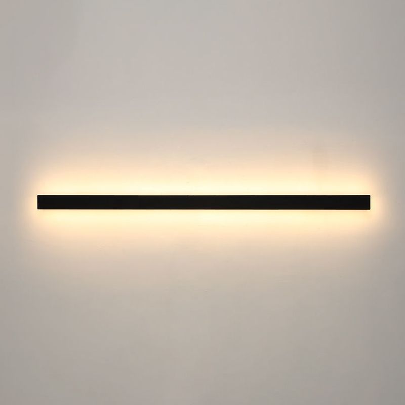 Linear Shape Wall Mount Lamp Modern Style Metal Sconce Lamp in Black for Exterior Wall