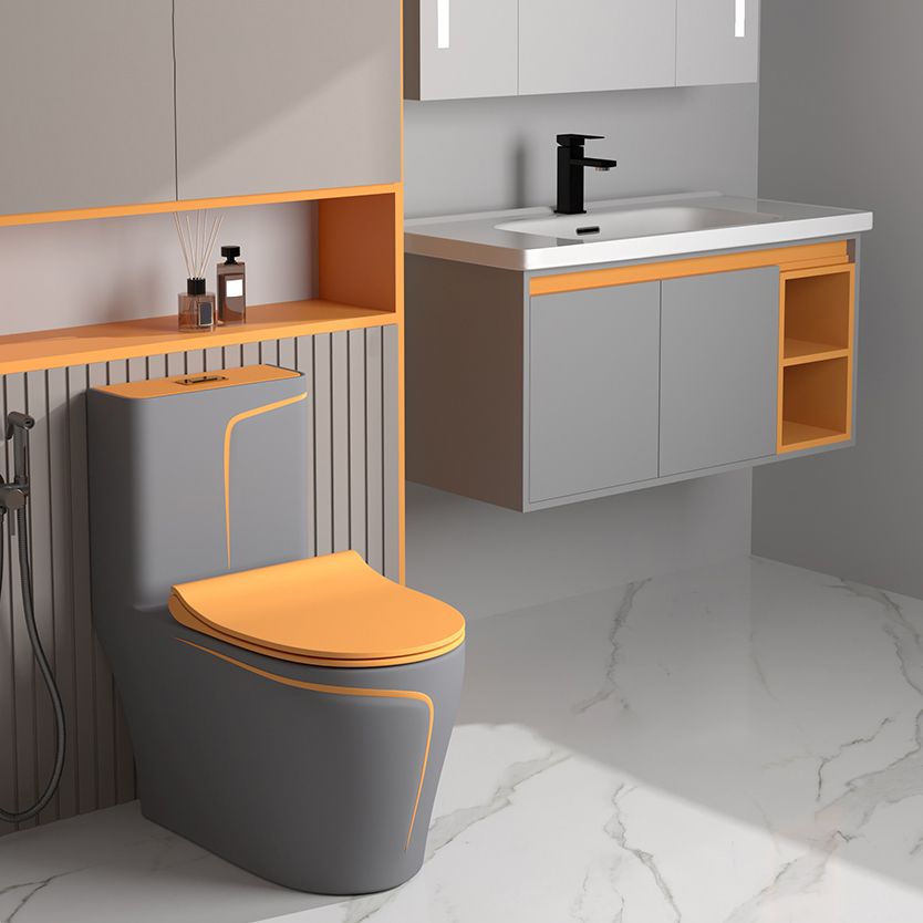 Traditional Floor Mount Toilet Bowl One-Piece Toilet with Slow Close Seat