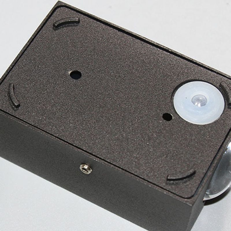 Black Geometric LED Wall Lamp in Modern Concise Style Aluminium Wall Sconce with Glass Shade