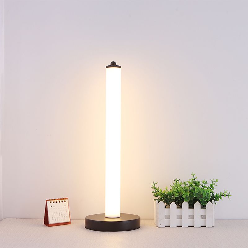 Luz de mesa de plástico en forma de poste Simplicidad Led Night Stand Light para dormitorio