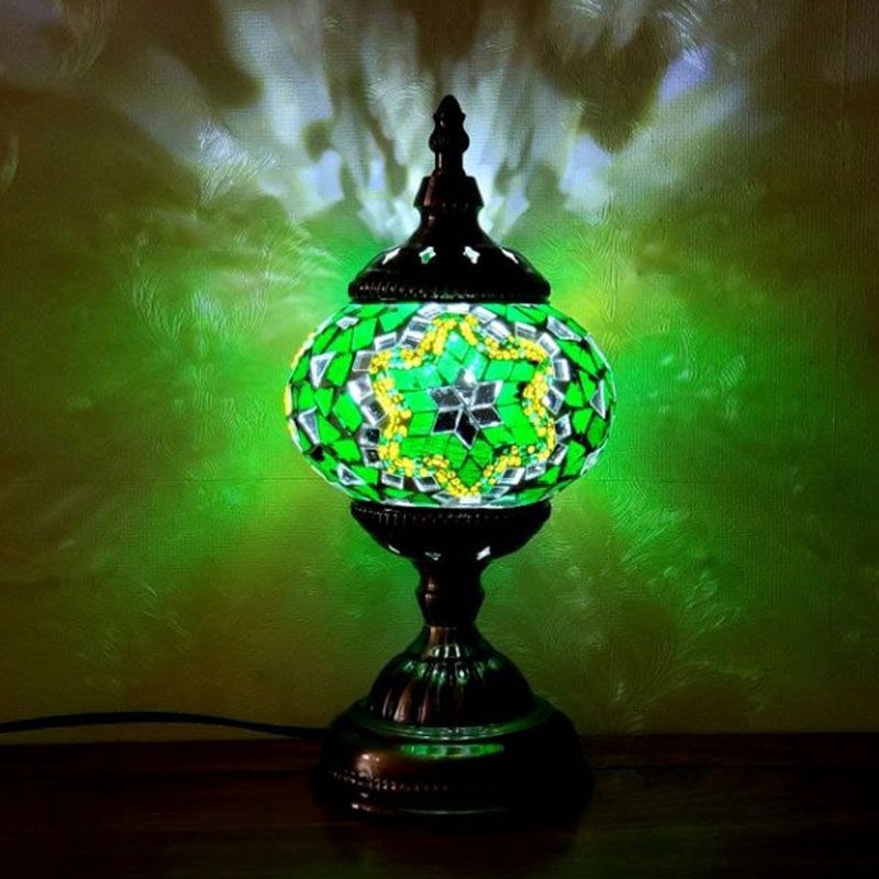 Turkish Oblate Nachttischlampe Single-Bulb-Glasschifftischleuchte für das Restaurant