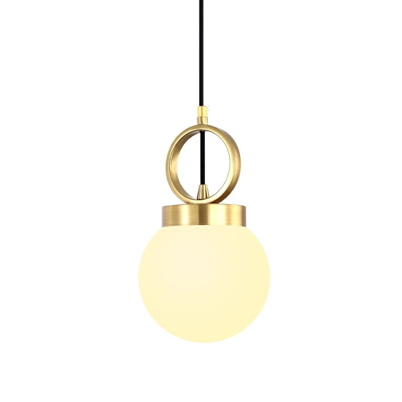 Lumo a pendolo a sfera semplice vetro opale singola sala da pranzo lampada a sospensione con anello dorato