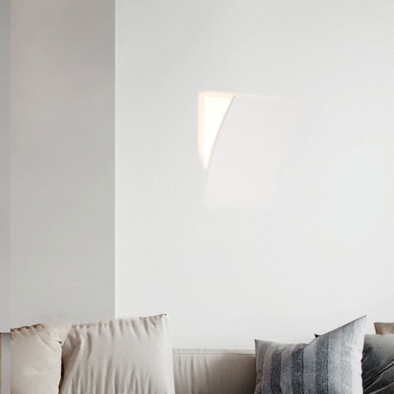 2-Light Modern White Wall Mounted Sconce Metal Wall Light with Hole 1.6'