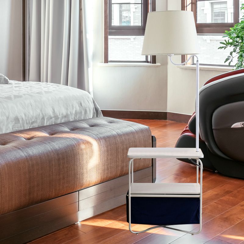 Lámpara de pie moderna en forma de urna 1 Bulbo de lectura de piso blanco con mesa redonda/cuadrada para la cama