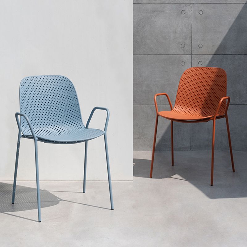 Sillón de comedor de plástico de estilo escandinavo, respaldo sólido, silla individual