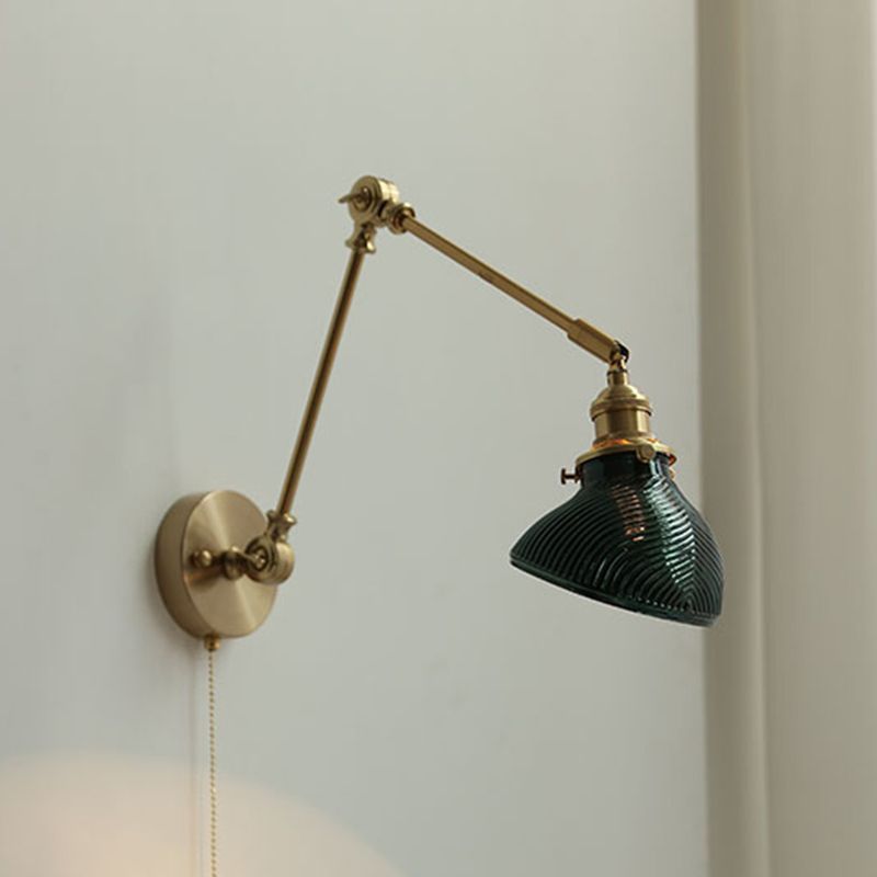 Geometric Metal Wall Light Modern Style 1 Light Wall Mount Light Fixture in Brass