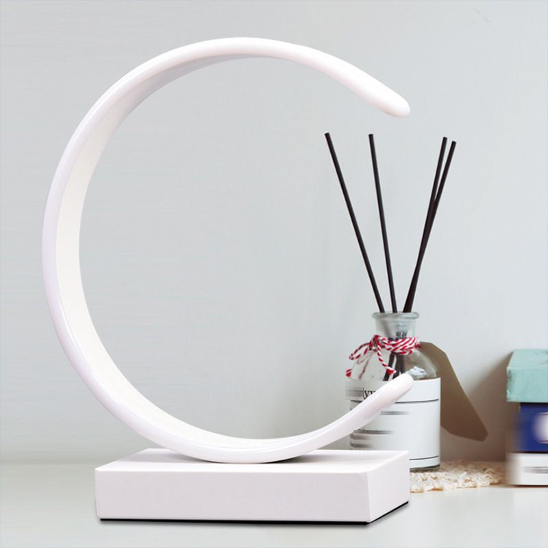 Aluminum LED Table Lamp Nordic Style Circle Modern Table Light for Living Room