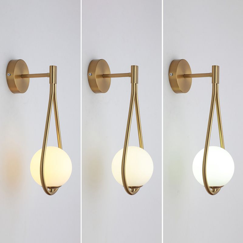 Lampe murale du globe moderne Verre blanche 1 lumière lumineuse légère pour la chambre corride