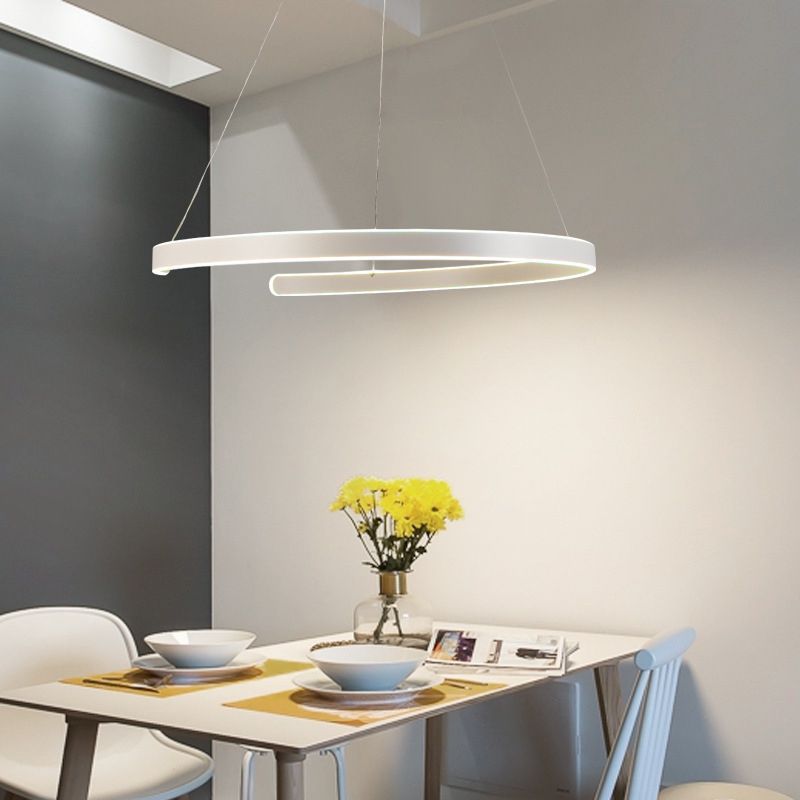 Luz de colgante de colgante de metal LED de estilo moderno de lámpara en forma de C en forma de C