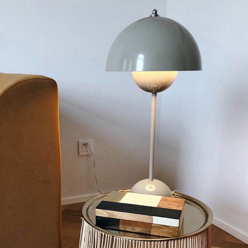 Metal Round Shape Desk Lamp Mount Lighting Modern 1-Light Desk Lamp Fixture