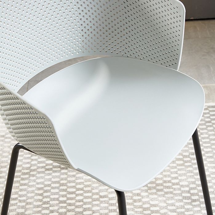 Comedor de metal Silla moderna Silla de comedor con respaldo abierto y brazo