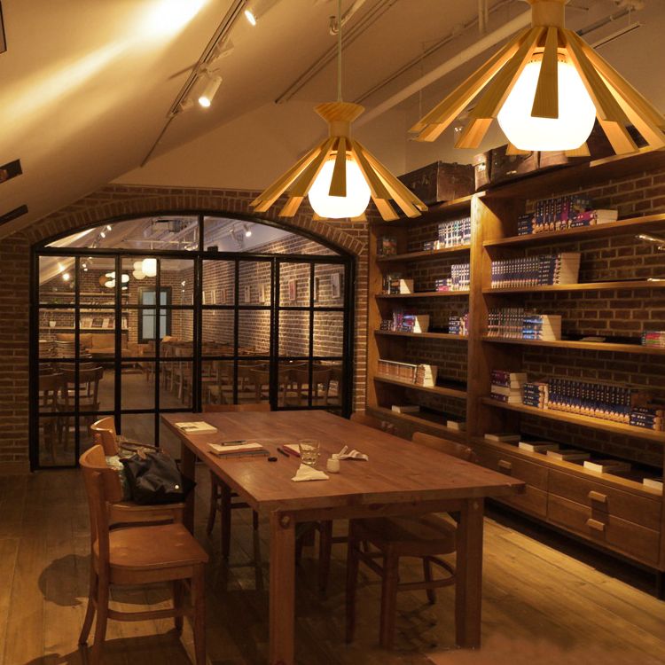 Kegelvormige eetkamer hangend plafondlicht houten Noordse stijl hanglamp lamp in hout in hout