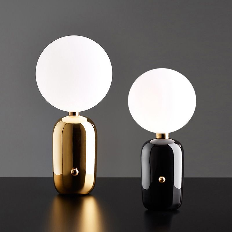 Glass Spherical Table Light Modern 1 Light Table Lamp