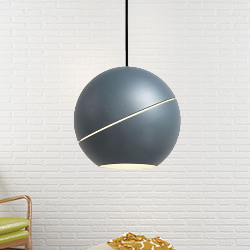 Schwarz/Zinnscheibe geschnittene Kugel Hängende Leuchte einfache Style 1 Light Metallic Anhängerlampe für Wohnzimmer