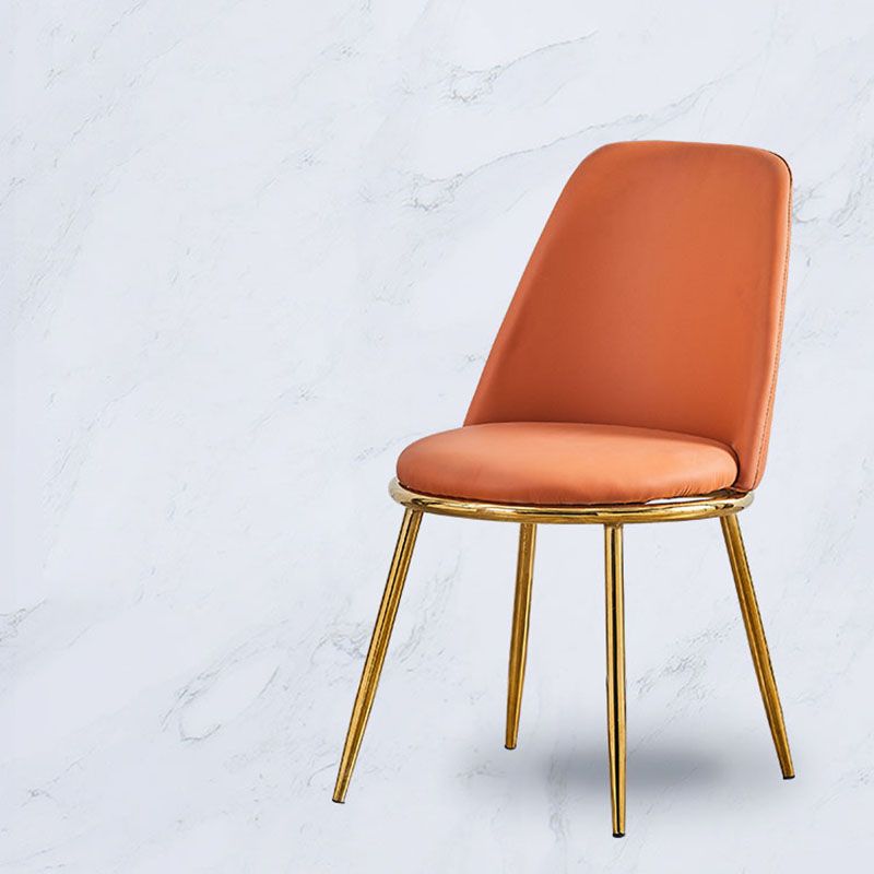 Silla auxiliar de comedor escandinavo de terciopelo Silla de comedor con acabado mate Parsons