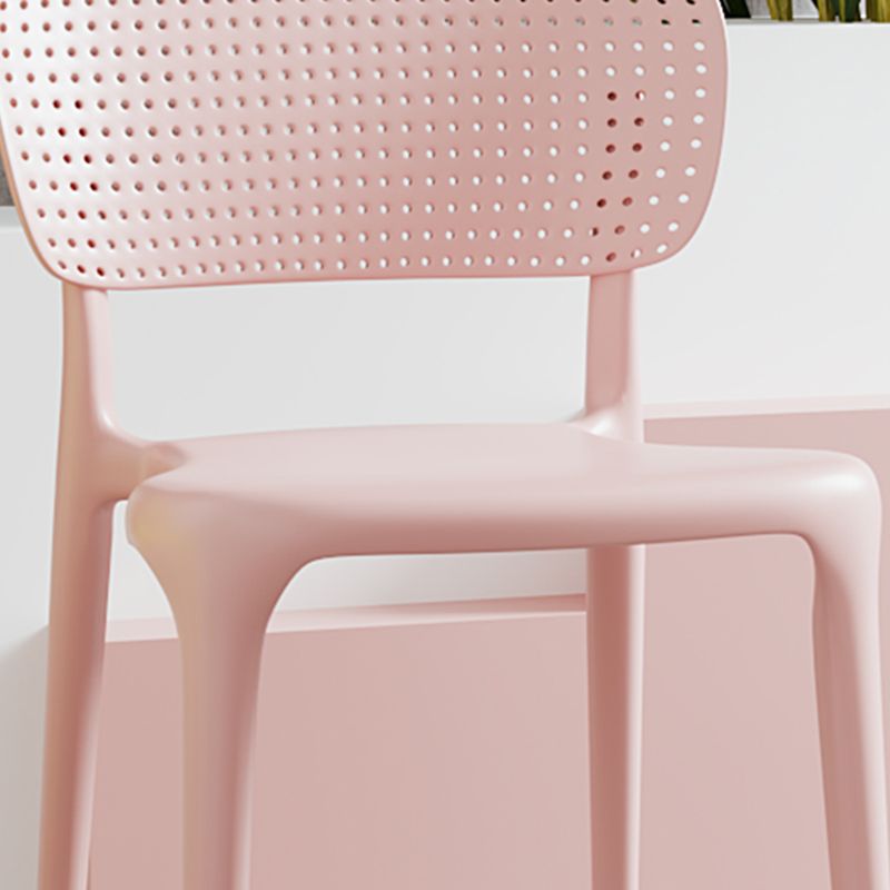 Silla lateral plástica contemporánea del restaurante con parte posterior abierta del final mate que cena la silla
