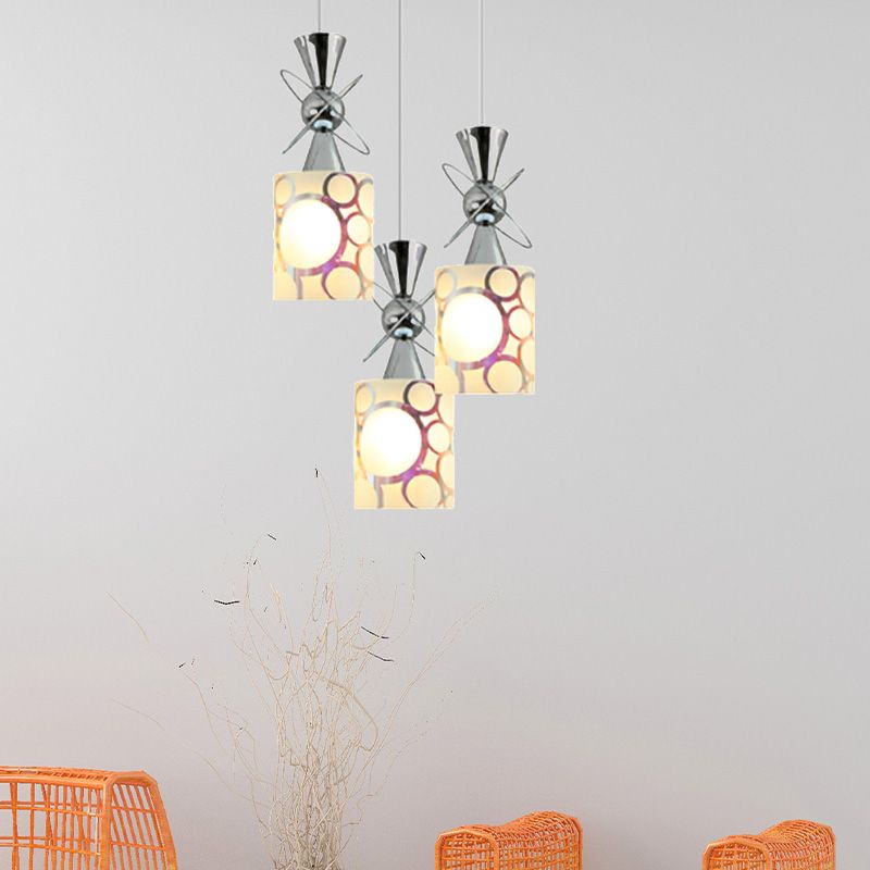 Luce a soffitto cromata modernista a 3 bulb a 3 bulb a 3 bulb metallico con tonalità in vetro a motivi a cilindri, baldacchino lineare/rotondo