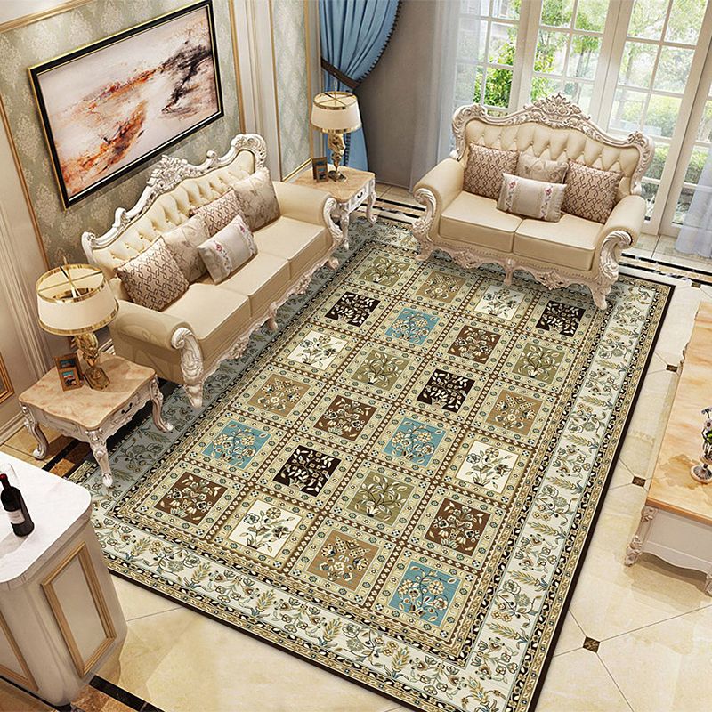 Light Yellow Graphic Rug Polyester Luxurious Rug Non-Slip Backing Rug for Drawing Room