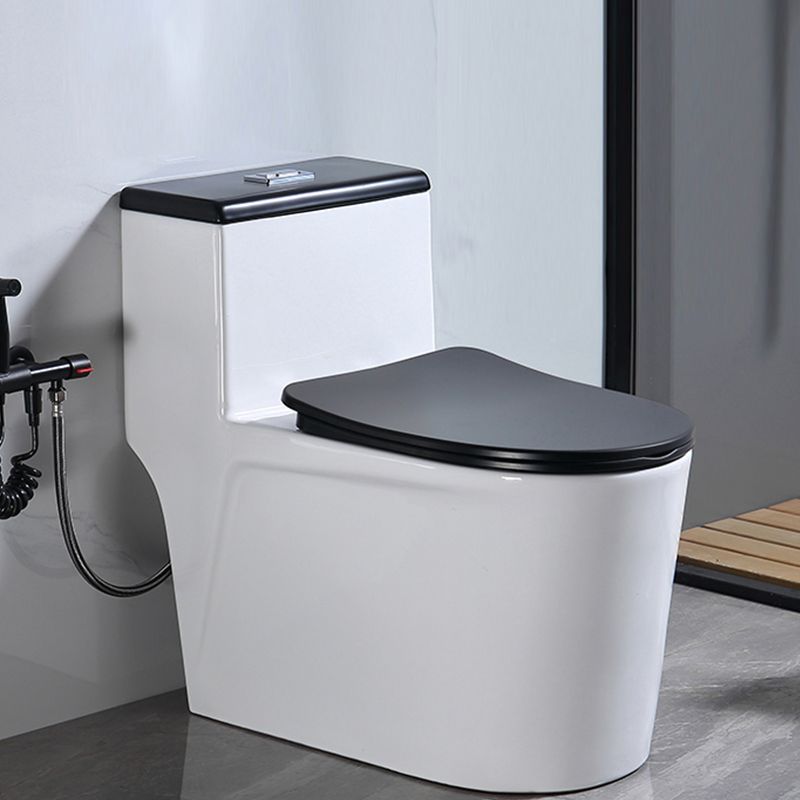 Traditional Floor Mounted Flush Toilet All In One Siphon Jet Toilet