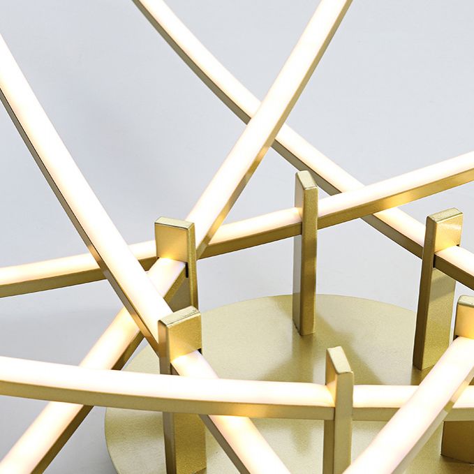 Lámpara de techo de forma lineal de estilo moderno Lámpara de techo múltiple de metal para el comedor