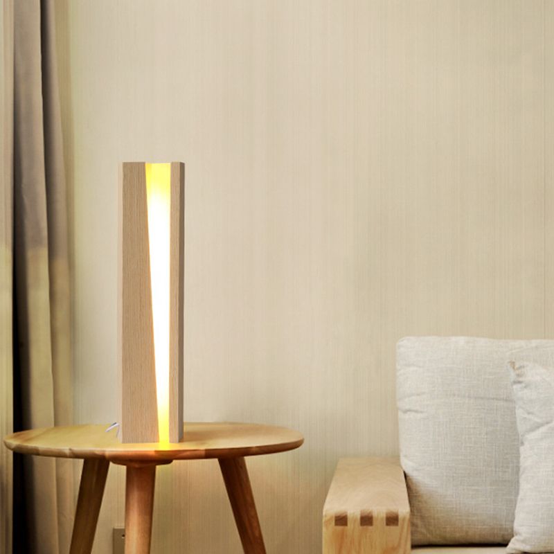 Modernisme ombré Éclairage en bois LED Small de bureau lampe en beige pour le salon