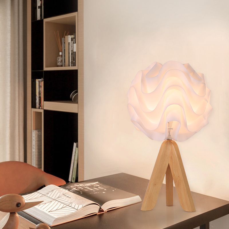 Lámpara de mesa de noche LED acrílica con luz de escritorio moderna en flor en blanco con trípode de madera