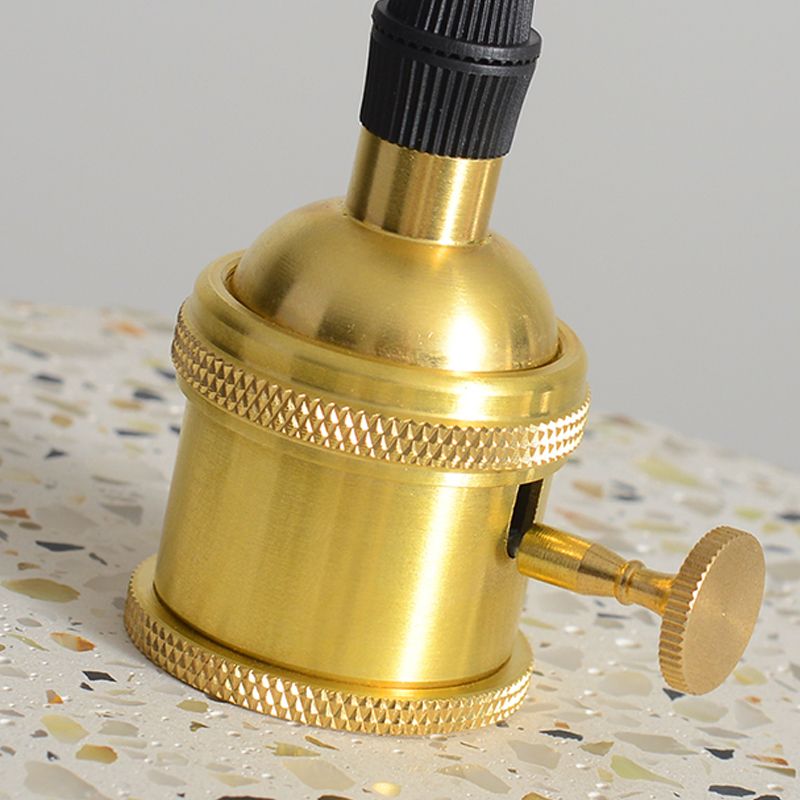 Funzione illuminazione a sospensione ombreggiata in terrazzo in stile minimalista a soffitto appeso in bianco