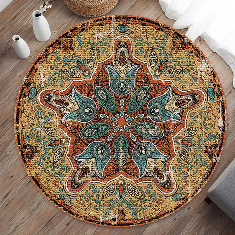 Brown Retro Carpet Polyester Graphic Area Carpet Washable Carpet for Home Decor