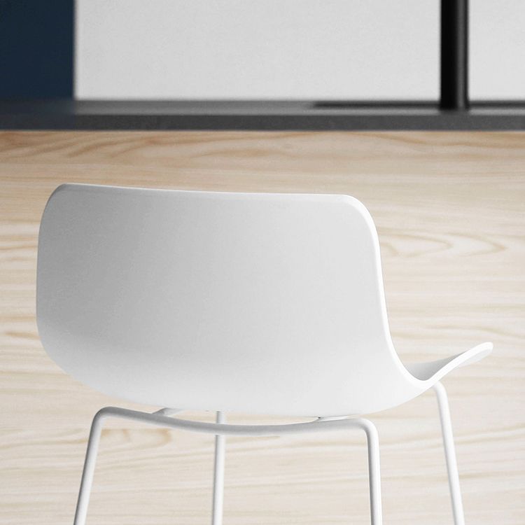 Modern Style Bar-stool Plastic Counter Bar Stool with Metal Legs for Kitchen