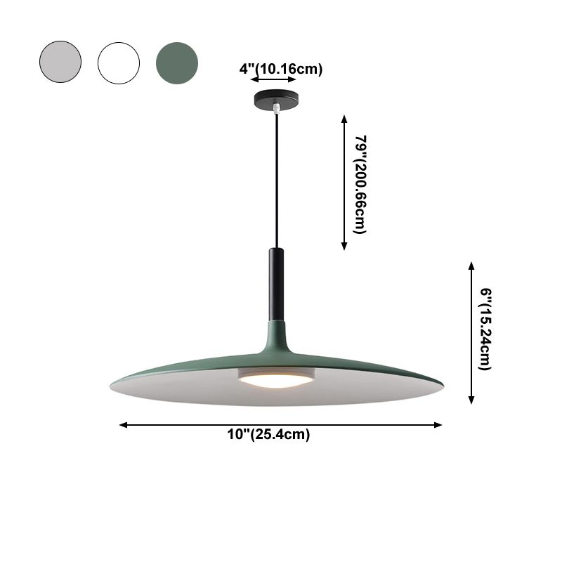 Style de concepteur petit pendentif luminaire en métal.